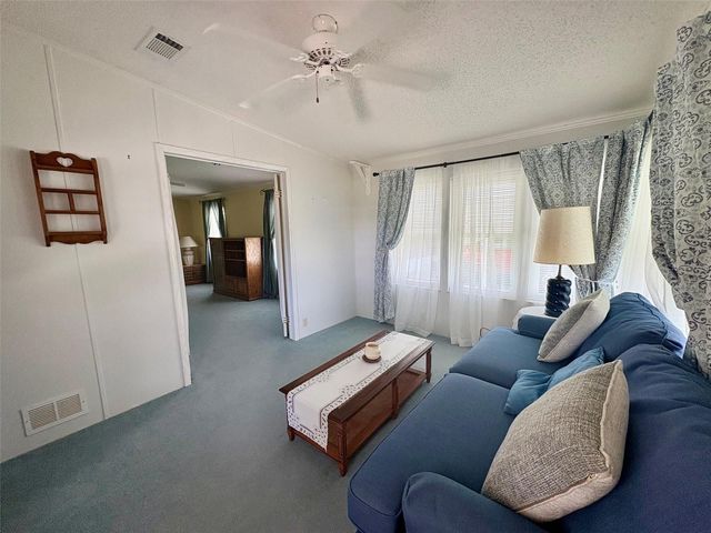 6107 GRAND OAKS DRIVE SE, Winter Haven, FL 33884