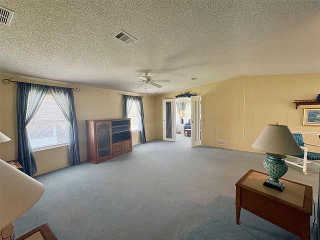 6107 GRAND OAKS DRIVE SE, Winter Haven, FL 33884