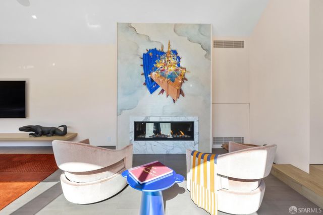 335 Diamond Street, San Francisco, CA 94114