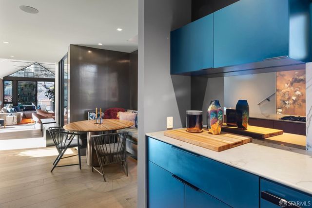 335 Diamond Street, San Francisco, CA 94114