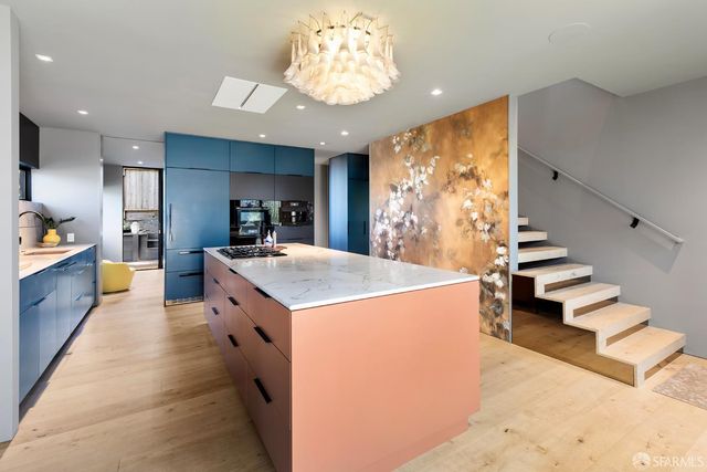 335 Diamond Street, San Francisco, CA 94114