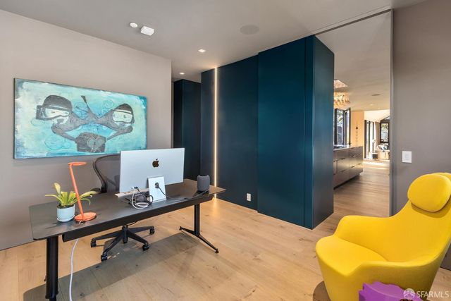 335 Diamond Street, San Francisco, CA 94114