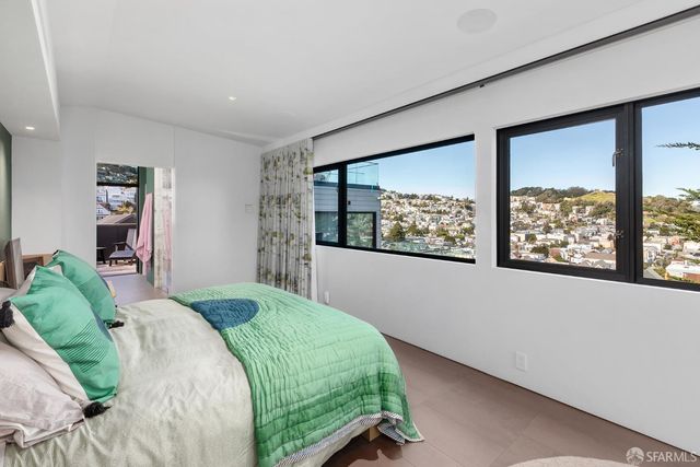 335 Diamond Street, San Francisco, CA 94114