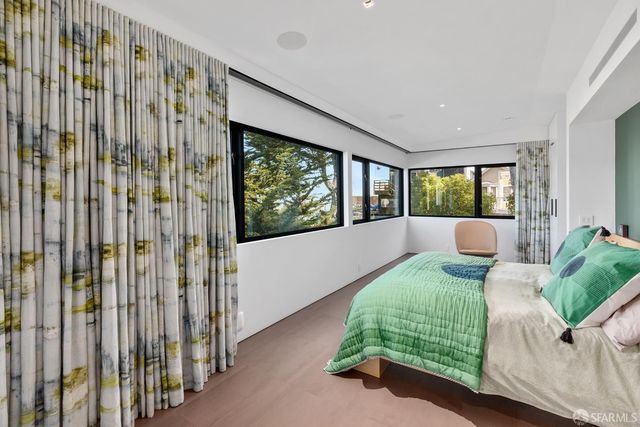 335 Diamond Street, San Francisco, CA 94114