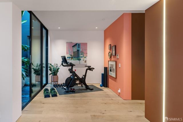 335 Diamond Street, San Francisco, CA 94114