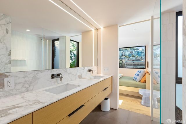 335 Diamond Street, San Francisco, CA 94114