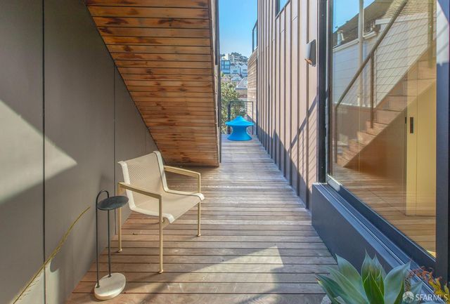 335 Diamond Street, San Francisco, CA 94114