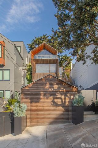 335 Diamond Street, San Francisco, CA 94114