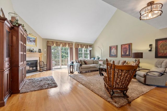 131 Ariel Circle 131, Sutton, MA 01590
