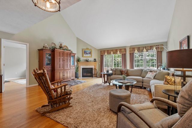 131 Ariel Circle 131, Sutton, MA 01590