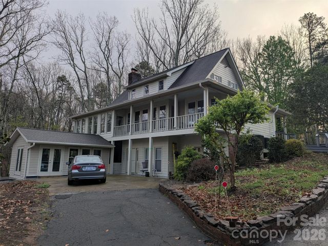 675 Fox Run Lane, Tryon, NC 28782