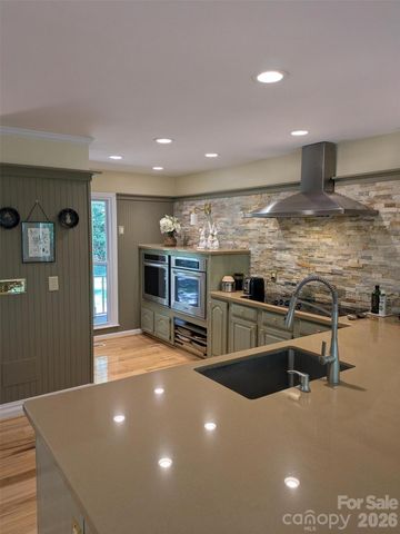 675 Fox Run Lane, Tryon, NC 28782