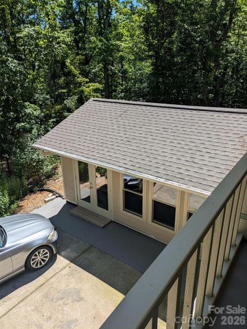 675 Fox Run Lane, Tryon, NC 28782