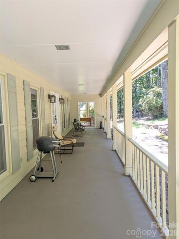 675 Fox Run Lane, Tryon, NC 28782