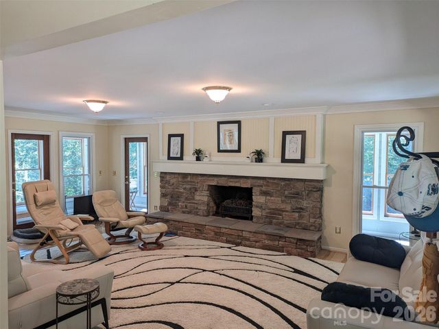 675 Fox Run Lane, Tryon, NC 28782