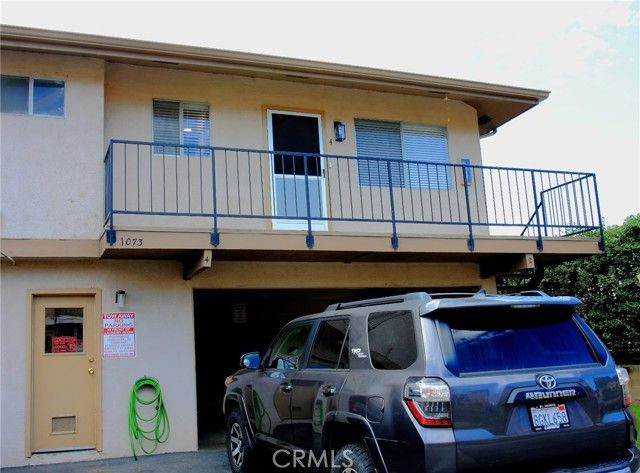 1073 W Calle De La Luna 4, Azusa, CA 91702