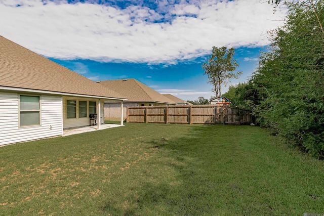 15820 Loussier Dr, Zachary, LA 70791