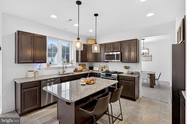 525 CROWN FOREST LN, Felton, DE 19943