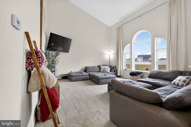 525 CROWN FOREST LN, Felton, DE 19943