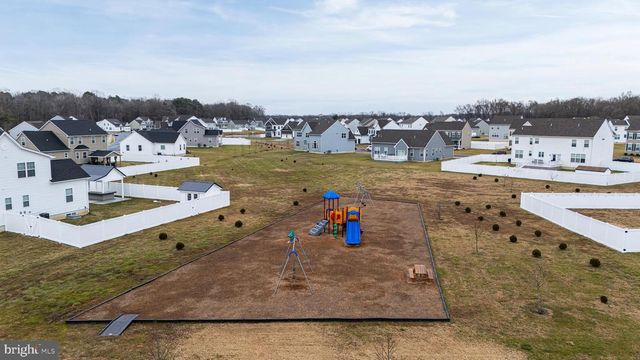 525 CROWN FOREST LN, Felton, DE 19943