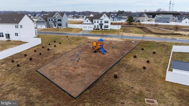 525 CROWN FOREST LN, Felton, DE 19943