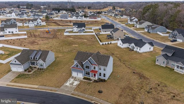 525 CROWN FOREST LN, Felton, DE 19943