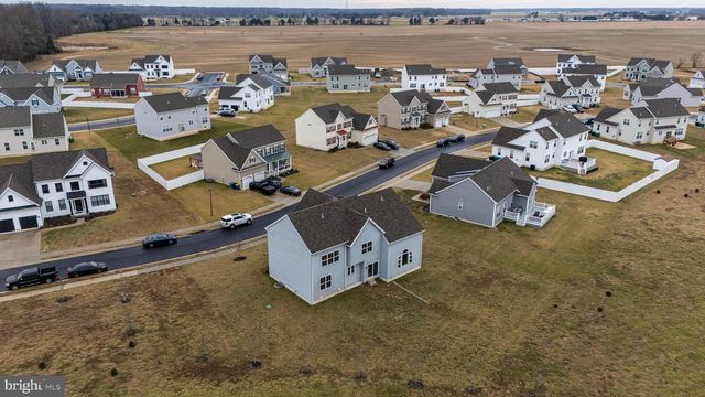 525 CROWN FOREST LN, Felton, DE 19943