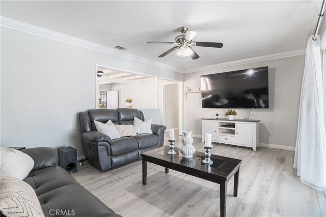 15705 Hayter Ave, Paramount, CA 90723