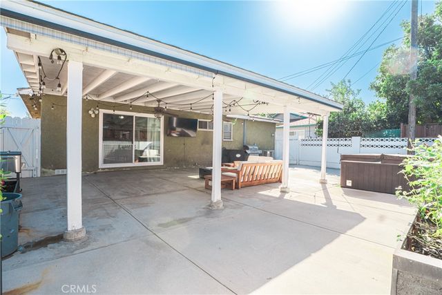 15705 Hayter Ave, Paramount, CA 90723