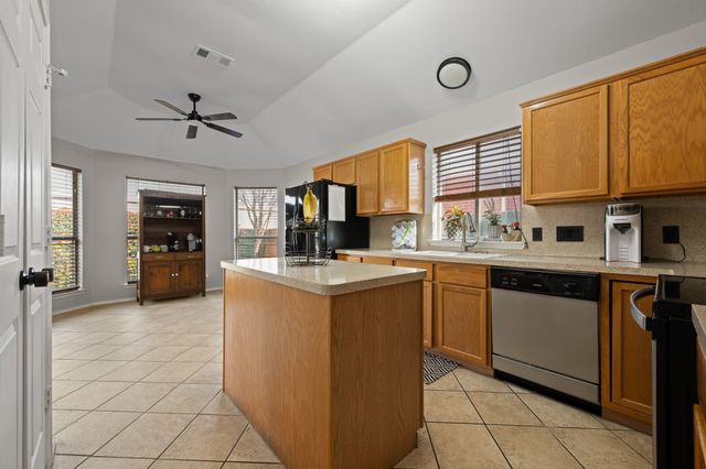 6716 Stockton Drive, Fort Worth, TX 76132