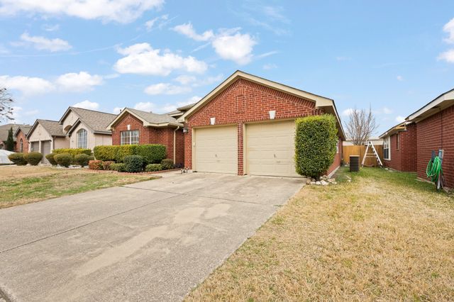 6716 Stockton Drive, Fort Worth, TX 76132