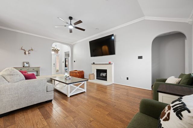 6716 Stockton Drive, Fort Worth, TX 76132