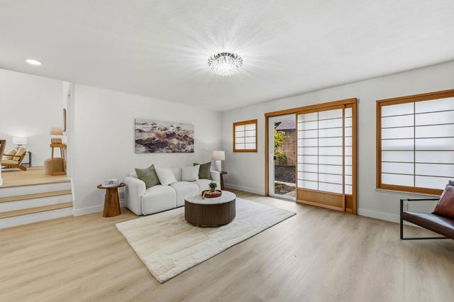 665 Hollyhock Drive, San Leandro, CA 94578