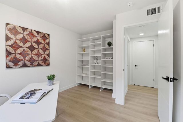 665 Hollyhock Drive, San Leandro, CA 94578