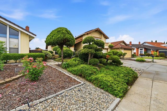 665 Hollyhock Drive, San Leandro, CA 94578