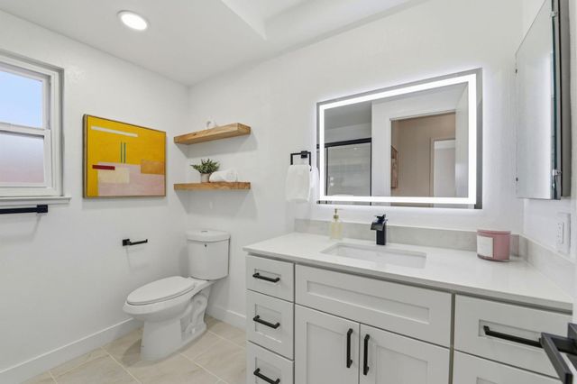 665 Hollyhock Drive, San Leandro, CA 94578