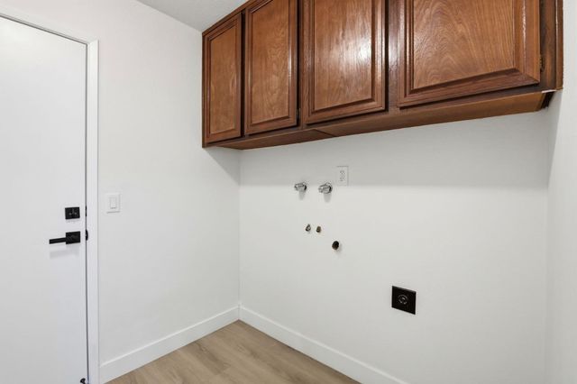 665 Hollyhock Drive, San Leandro, CA 94578