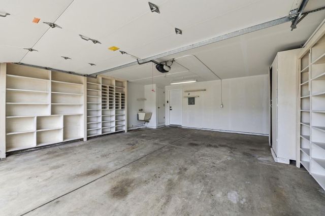 665 Hollyhock Drive, San Leandro, CA 94578