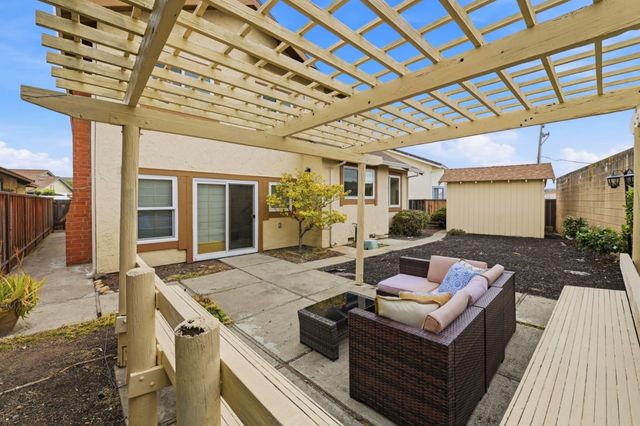 665 Hollyhock Drive, San Leandro, CA 94578