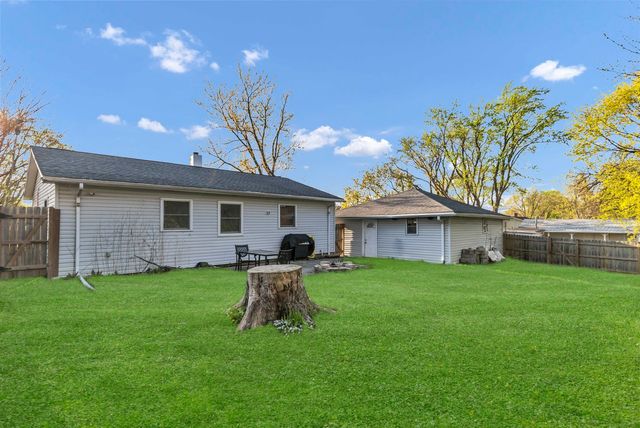 111 S Bartlett Road, Streamwood, IL 60107