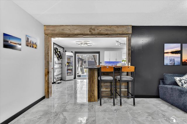 7060 Brookside Drive, Lambertville, MI 48144