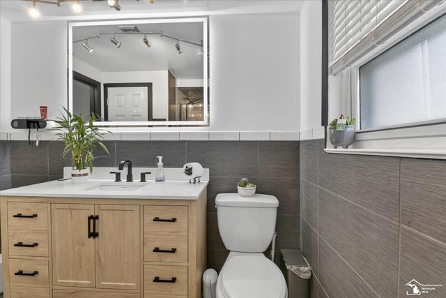 7060 Brookside Drive, Lambertville, MI 48144