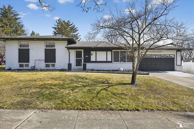 7060 Brookside Drive, Lambertville, MI 48144