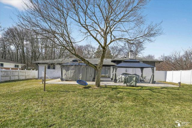 7060 Brookside Drive, Lambertville, MI 48144