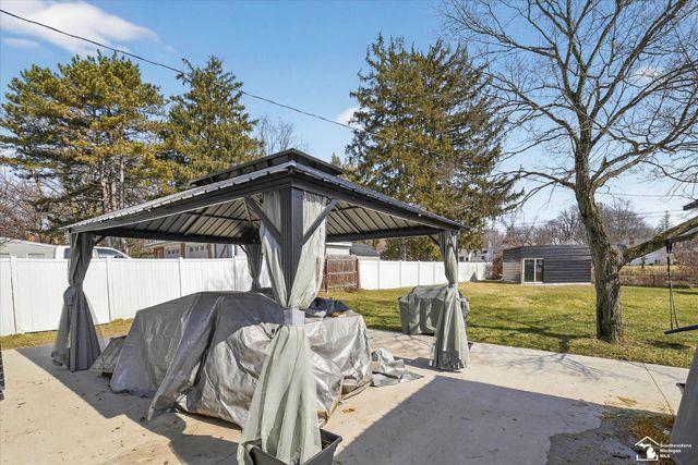 7060 Brookside Drive, Lambertville, MI 48144