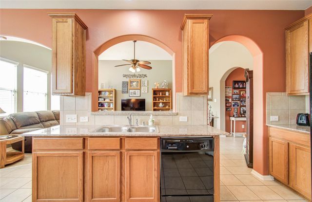 1706 Zeppelin Circle, Deer Park, TX 77536