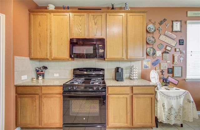 1706 Zeppelin Circle, Deer Park, TX 77536