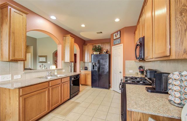 1706 Zeppelin Circle, Deer Park, TX 77536