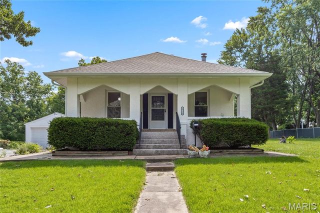 2970 Walton Road, St John, MO 63114
