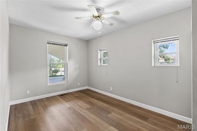 2970 Walton Road, St John, MO 63114